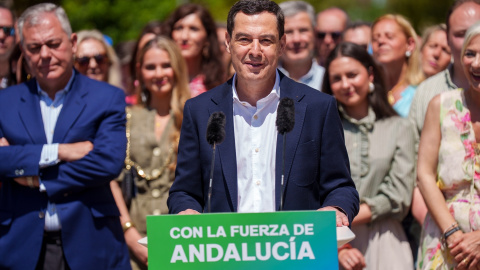 Foto de archivo de Juanma Moreno, presidente en funciones andaluz, en el último acto de campaña en Sevilla. Foto de archivo de Juanma Moreno, presidente en funciones andaluz, en el último acto de campaña en Sevilla.