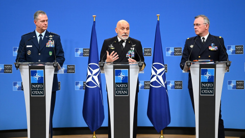 Jefes militares de la OTAN comparecen en rueda de prensa después de la reunión del Comité Militar de esta organización. Jefes militares de la OTAN comparecen en rueda de prensa después de la reunión del Comité Militar de esta organización.