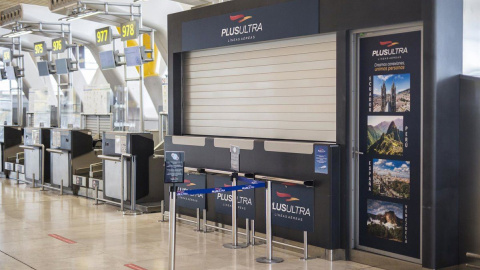 Un stand Plus Ultra Imagen de archivo de un stand de la aerolínea Plus Ultra, en el aeropuerto de Madrid - Barajas Adolfo Suárez.