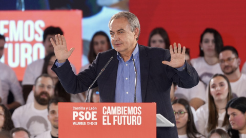 El expresidente Zapatero, en un mitin en Castilla y León. El expresidente Zapatero, en un mitin en Castilla y León.