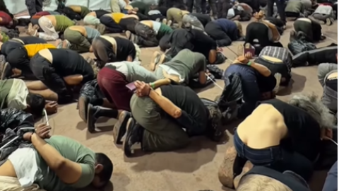 Imágenes de la tortura recibida por los activistas de la Global Sumud Flotilla compartidas por Ben Gvir.