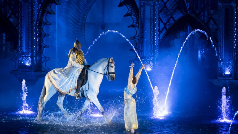 Un caballo durante uno de los espectáculos de Puy du Fou. Un caballo durante uno de los espectáculos de Puy du Fou.