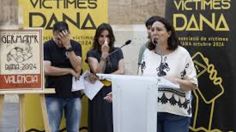 La portavoz de la Associació de 'Víctimes de la Dana 29O', Mariló Gradolí, durante una rueda de prensa . EFE/Biel Aliño