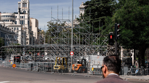 Trabajos preparativos para la visita del Papa, en la plaza de Cibeles, a 28 de mayo de 2026. Trabajos preparativos para la visita del Papa, en la plaza de Cibeles, a 28 de mayo de 2026.