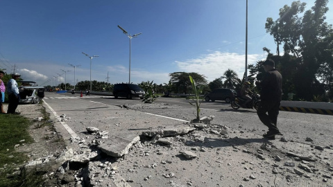 Daños en una carretera tras el terremoto en Filipinas. Daños en una carretera tras el terremoto en Filipinas.