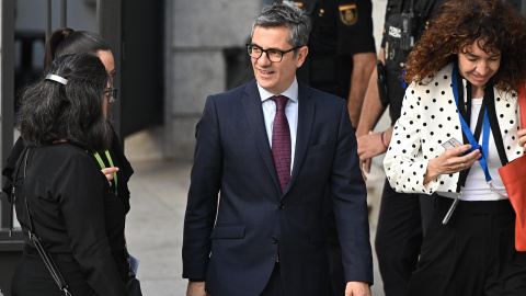 El ministro de la Presidencia, Justicia y Relaciones con las Cortes, Félix Bolaños, a su llegada al Congreso de los diputados donde el papa León XIV pronuncia este lunes un esperado e histórico discurso en las Cortes durante su visita a España. El ministro de la Presidencia, Justicia y Relaciones con las Cortes, Félix Bolaños, a su llegada al Congreso de los diputados donde el papa León XIV pronuncia este lunes un esperado e histórico discurso en las Cortes durante su visita a España.