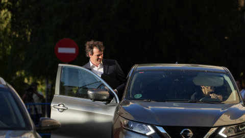 (Foto de ARCHIVO)El hermano del Presidente del Gobierno, David Sánchez, a su salida de la quinta jornada de un juicio en la Audiencia Provincial de Badajoz, a 4 de junio de 2026, en Badajoz, Extremadura (España). El juicio al hermano de Pedro Sánchez y otros diez investigados, entre ellos el exsecretario general del PSOE de Extremadura y expresidente de la Diputación de Badajoz, Miguel Ángel Gallardo, por los presuntos delitos de prevaricación administrativa y tráfico de influencias, prosigue en la Audiencia Provincial de Badajoz. El juicio dirimirá si la contratación de David Sánchez-Pérez Castejón en 2017 en la Diputación de Badajoz como coordinador de actividades musicales de los conservatorios cumplió todos los requisitos legales o fue un caso de presunto enchufismo.Andrés Rodríguez / Europa Press04 JUNIO 2026;JUICIO;HERMANO;SÁNCHEZ;EXTREMEÑO;AUDIENCIA PROVINCIAL;04/6/2026