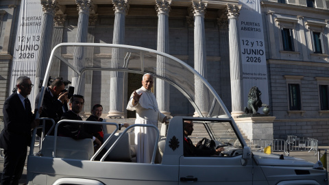 El Papa León XIV a su paso por el Congreso de los Diputados. El Papa León XIV a su paso por el Congreso de los Diputados.