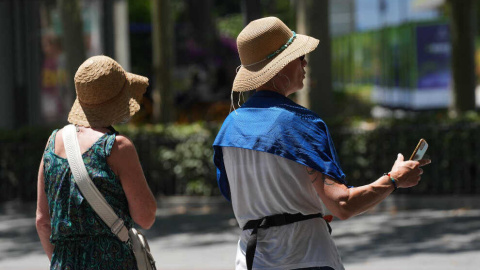 "Buruaga se empeña en exprimir un modelo de turismo a costa del bolsillo de las familias cántabras que residen todo el año" "Buruaga se empeña en exprimir un modelo de turismo a costa del bolsillo de las familias cántabras que residen todo el año"