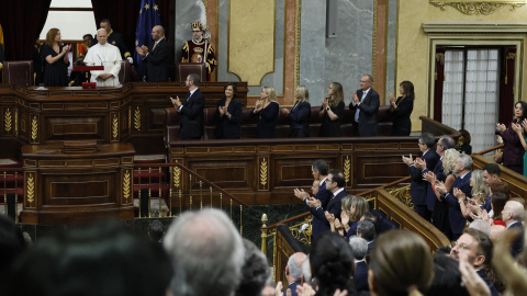 El papa León XIV, aplaudido en el Congreso de los Diputados. El papa León XIV, aplaudido en el Congreso de los Diputados.