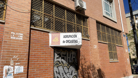 Fachada de la asociación de vecinos nueva.