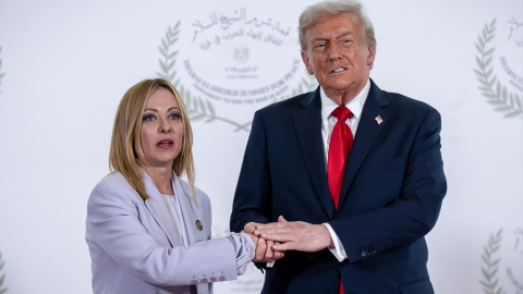 El presidente estadounidense, Donald Trump, y la primera ministra italiana, Giorgia Meloni, a 14 de octubre de 2025, en Egipto.