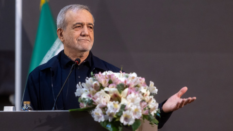 Masoud Pezeshkian Imagen de archivo del presidente iraní Masoud Pezeshkian durante una reunión en Teherán.