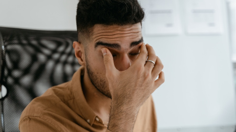 El cerebro busca ahorrar energía siempre que puede, por lo que su funcionamiento en ocasiones es antiintuitivo.