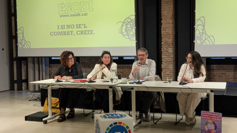 Roda de premsa de presentació de l'espot #ÉsOdi al Hub Social amb portaveus de la Taula del Tercer Sector Social, Quepo Cooperativa i Fundació Secretariado Gitano. Roda de premsa de presentació de l'espot #ÉsOdi al Hub Social amb portaveus de la Taula del Tercer Sector Social, Quepo Cooperativa i Fundació Secretariado Gitano.