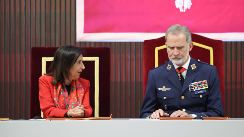 La ministra de Defensa y el Rey Felipe VI. La ministra de Defensa y el Rey Felipe VI.