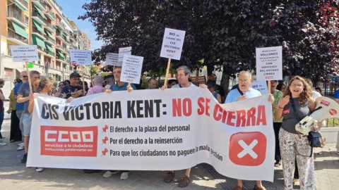 El cierre del CIS Victoria Kent desata una ola de protestas: trabajadores y una campaña con más de 1.000 firmas alertan del impacto sobre la reinserción El cierre del CIS Victoria Kent desata una ola de protestas: trabajadores y una campaña con más de 1.000 firmas alertan del impacto sobre la reinserción