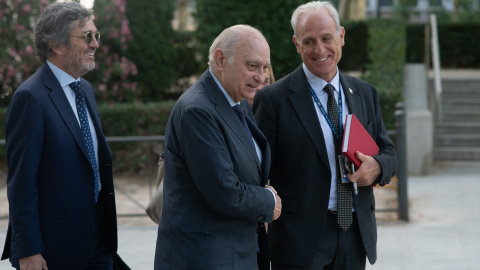 (Foto de ARCHIVO)El exministro de Interior, Jorge Fernández Díaz, a su llegada a la Audiencia Nacional, a 24 de junio de 2026, en Madrid (España). El conductor declara como acusado en el marco de la ‘Operación Kitchen’. Según el escrito de acusación, el comisario jubilado José Manuel Villarejo lo habría captado como confidente para que informara “de forma exhaustiva” de cada movimiento de la familia Bárcenas.Fernando Sánchez / Europa Press24 JUNIO 2026 JUICIOS24/6/2026