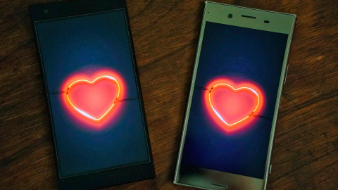 El fetichismo digital nos hacer perder consciencia sobre las implicaciones reales de la IA. El fetichismo digital nos hacer perder consciencia sobre las implicaciones reales de la IA.