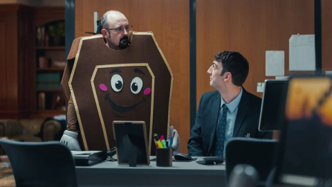 Carlos Areces es el protagonista de 'Muertos SL', cuya cuarta y última temporada se estrena en Netflix.