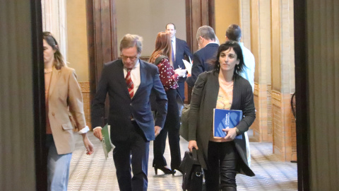 La portaveu d'AIiança Catalana al Parlament, Sílvia Orriols, i el portaveu de Vox, Joan Garriga, en una imatge d'arxiu La portaveu d'AIiança Catalana al Parlament, Sílvia Orriols, i el portaveu de Vox, Joan Garriga, en una imatge d'arxiu