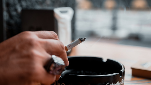 tabaco-bares Este martes está previsto que el Consejo de Ministros apruebe la reforma de la ley antitabaco