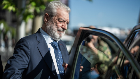 El jefe de Gabinete de Ayuso, Miguel Ángel Rodríguez, a su salida a los Juzgados de Plaza Castilla, en una imagen de archivo. El jefe de Gabinete de Ayuso, Miguel Ángel Rodríguez, a su salida a los Juzgados de Plaza Castilla, en una imagen de archivo.