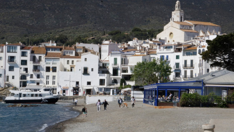 Platja a Cadaqués, en una imatge d'arxiu. 03/05/2025 Platja a Cadaqués, en una imatge d'arxiu.