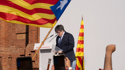 El expresidente de la Generalitat de Catalunya, Carles Puigdemont, durante su intervención en el acto de bienvenida en Barcelona, antes de su huida, el 8 de agosto de 2024. El expresidente de la Generalitat de Catalunya, Carles Puigdemont, durante su intervención en el acto de bienvenida en Barcelona, antes de su huida, el 8 de agosto de 2024.