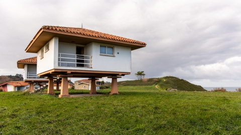 Una visita guiada con David Alonso para descubrir la arquitectura y la historia de Perlora Una visita guiada con David Alonso para descubrir la arquitectura y la historia de Perlora