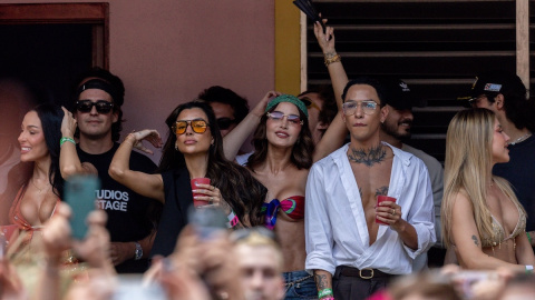 imagen de la casita de Bad Bunny durante el último concierto del artista puertorriqueño en Madrid.