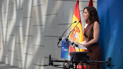 (Foto de ARCHIVO)La presidenta de la Comunidad de Madrid, Isabel Díaz Ayuso, durante su visita a Telefónica Dron Center, a 20 de julio de 2026, en Madrid (España). Telefónica Dron Center, ubicado en el Centro Nacional de Supervisión y Operación de Telefónica, en Aravaca, es el Centro Nacional de Drones de la compañía Telefónica.Jesús Hellín / Europa Press20/7/2026