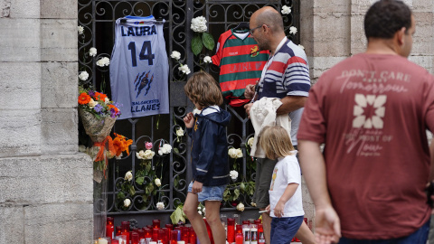 Altar en honor a Laura Cruz, asesinada por su expareja. Altar en honor a Laura Cruz, asesinada por su expareja.