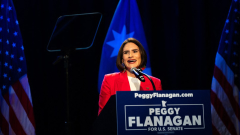 La candidata demócrata para el Senado de EEUU, Peggy Flanagan, en las elecciones primarias de Wisconsin. La candidata demócrata para el Senado de EEUU, Peggy Flanagan, en las elecciones primarias de Wisconsin.