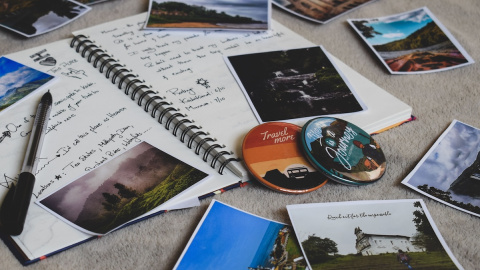 Llevar un diario de viaje ayuda a convertir la experiencia en algo único e inolvidable.