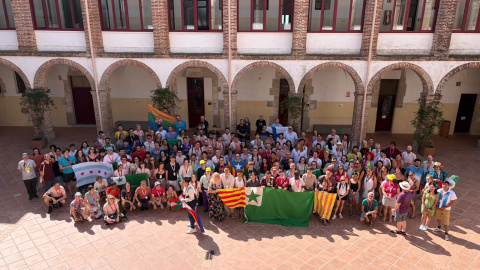 Foto de grup al 82è Congrés Internacional de Joves Esperantistes Foto de grup al 82è Congrés Internacional de Joves Esperantistes