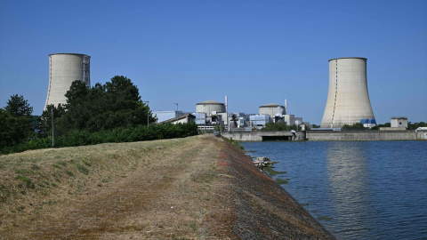 Uno de los reactores nucleares paralizados en Francia por las altas temperaturas de los ríos, en junio de 2026. Uno de los reactores nucleares paralizados en Francia por las altas temperaturas de los ríos, en junio de 2026.
