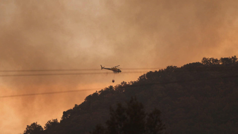 El incendio declarado el viernes en Las Peñas de Riglos (Huesca), a 15 de agosto de 2026. El incendio declarado el viernes en Las Peñas de Riglos (Huesca), a 15 de agosto de 2026.