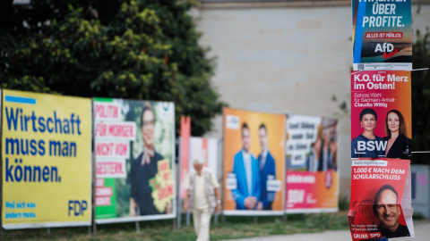 Carteles de algunos de los candidatos a las elecciones regionales en Magdeburg, este martes. Carteles de algunos de los candidatos a las elecciones regionales en Magdeburg, este martes.