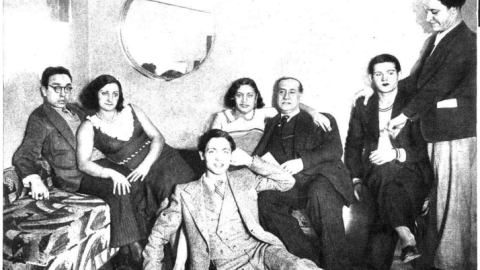Fotografía tomada en 'La Criolla' en 1933 donde aparecen varias de las figuras representativas del conocido bar.