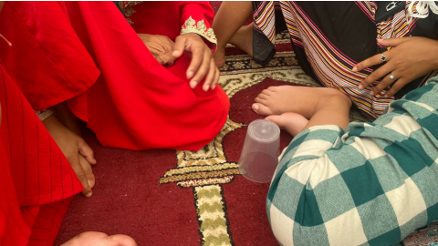 Menores y mujeres jóvenes en Ceuta.