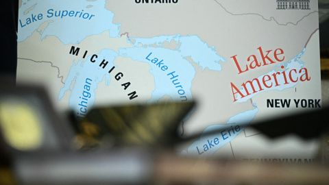 AFP__20260827__C6NN3MM__v8__MidRes__776552802 A map is displayed as US President Donald Trump signs an executive order that aims to rename Lake Ontario to Lake America in the Oval Office of the White House in Washington, DC, on August 27, 2026. President Donald Trump announced Thursday that he is renaming Lake Ontario -- a large body of water shared by the United States and Canada -- "Lake America."Trump signed an order in the White House, telling reporters the change was "effective immediately." (Photo by Jim WATSON / AFP)