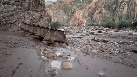 Los daños tras las inundaciones repentinas en el Parque Nacional del Gran Cañón.