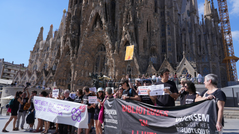 Els manifestants protestant davant la Sagrada Família aquest dimarts Els manifestants protestant davant la Sagrada Família aquest dimarts