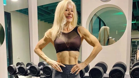 A los 66 años, Lesley Maxwell se siente mejor que nunca. Abuela de tres nietos, la fitness coach sénior de Australiaw