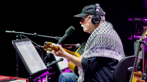 Silvio Rodríguez, durant el concert d'aquest dimarts, 1 de setembre, a Barcelona. 01/09/2026 Silvio Rodríguez, durant el concert d'aquest dimarts, 1 de setembre, a Barcelona.