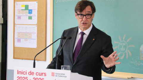 El president de la Generalitat, Salvador Illa, durant l'atenció als mitjans des de l'Escola Ponent de Granollers El president de la Generalitat, Salvador Illa, durant l'atenció als mitjans des de l'Escola Ponent de Granollers