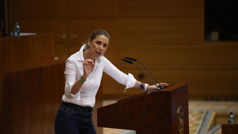 Mar Espinar La portavoz del Grupo Socialista en la Asamblea de Madrid, Mar Espinar, durante el debate.