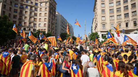 Manifestants independentistes omplen la Via Laietana de Barcelona aquest 11 de setembre del 2026. 11/09/2026 Manifestants independentistes omplen la Via Laietana de Barcelona aquest 11 de setembre del 2026.