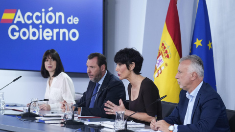 Los ministros Diana Morant, Óscar Puente, Elma Saiz y Ángel Víctor Torres, durante la rueda de prensa este martes 15 de septiembre. Los ministros Diana Morant, Óscar Puente, Elma Saiz y Ángel Víctor Torres, durante la rueda de prensa este martes 15 de septiembre.